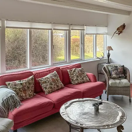 2 Bedroom Cozy In Vaeggerlose *