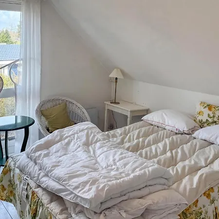 2 Bedroom Cozy In Vaeggerlose *